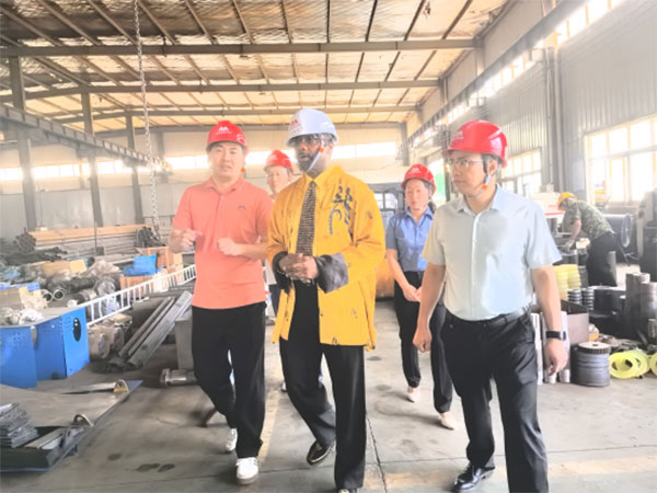 跨國(guó)界，筑橋梁丨熱烈歡迎非洲客戶到高飛股份參觀考察